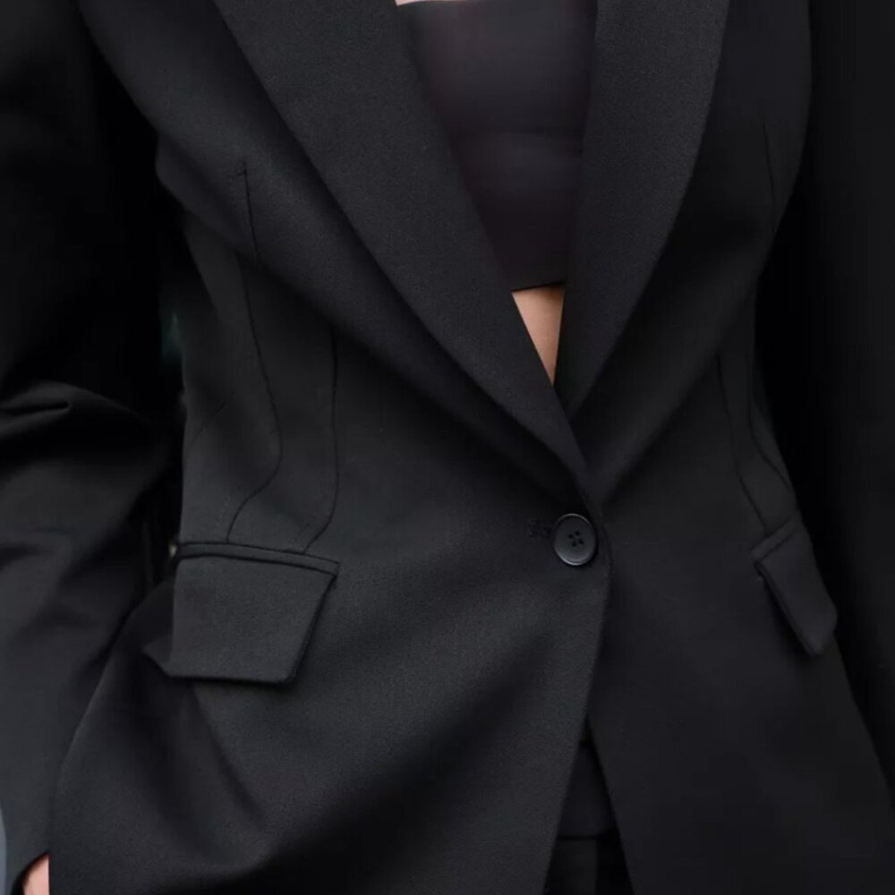 Zara black blazer, women’s blazer, classic blazer, office wear, business casual - Picture 5 of 9